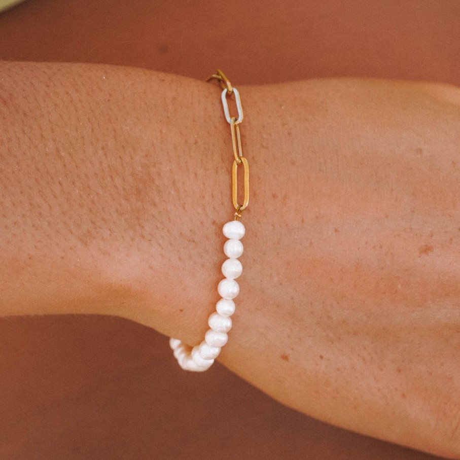 Atolea Jewelry Bermuda Freshwater Pearl Bracelet | Pearls