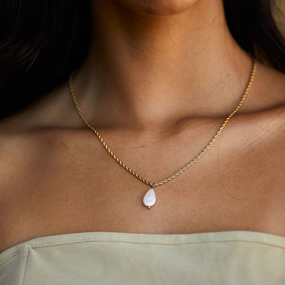 Atolea Jewelry Bold Pearl Necklace | Necklaces