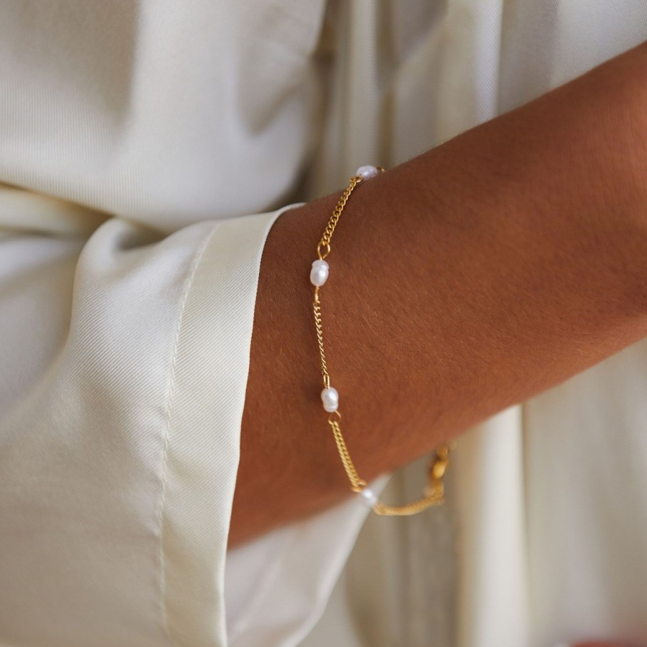 Atolea Jewelry Lovina Freshwater Pearl Bracelet | Pearls